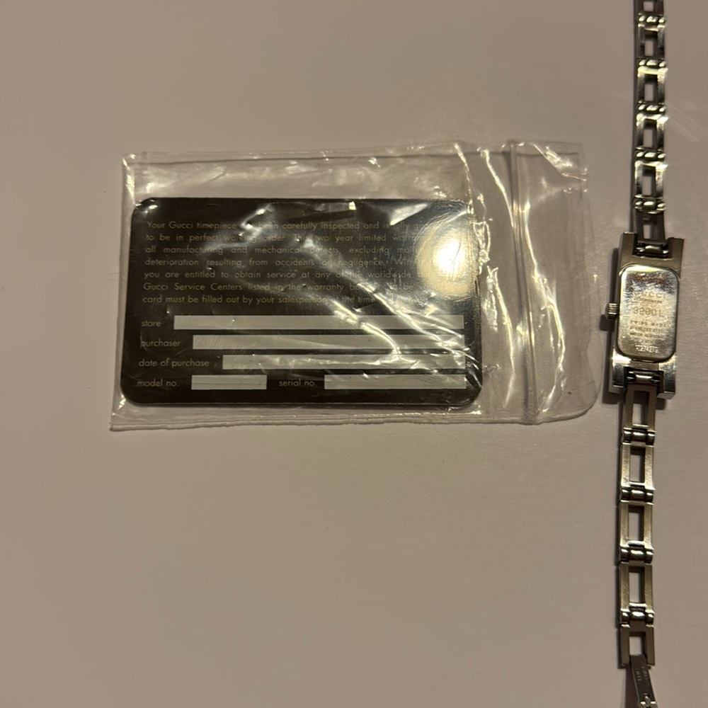 Gucci Watch with box - Picture 13 of 13